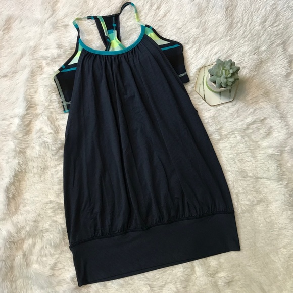 lululemon athletica Tops - Lululemon Top w/ Built in Bra